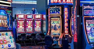 Berbagai jenis Lottery di aksara 178 termasuk 4D, 3D, 2D, Colok Bebas, dan Colok Naga